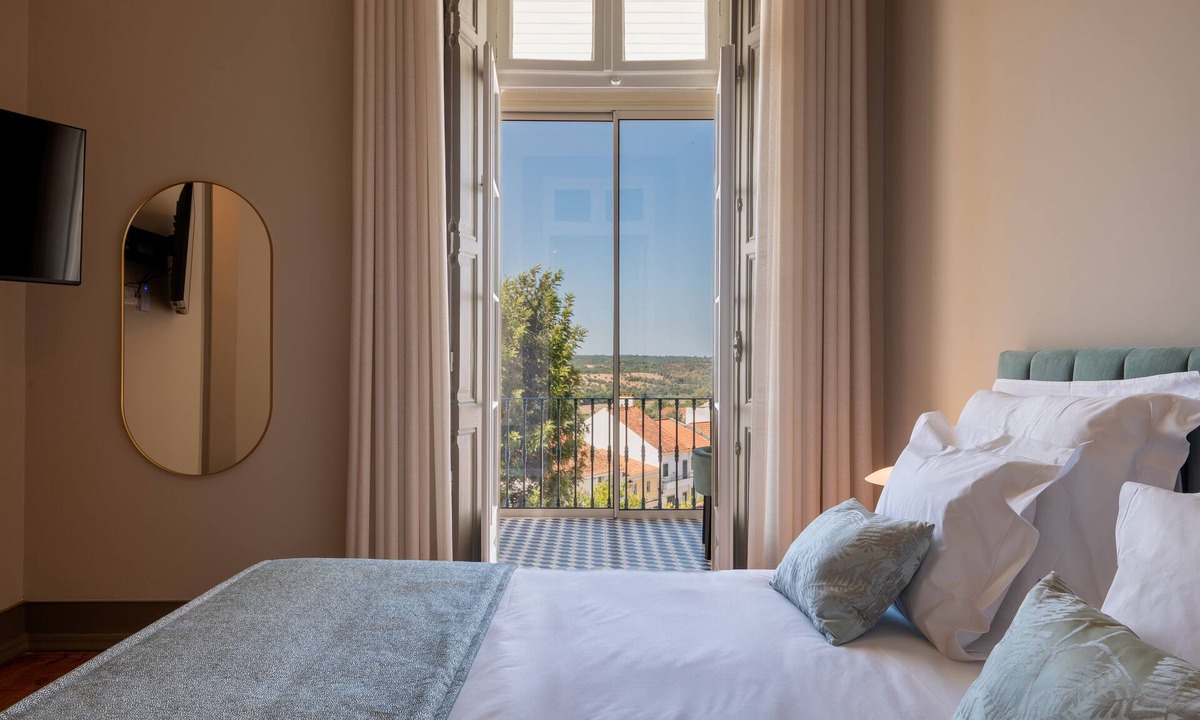 Mora House | Lilases Boutique House & Garden