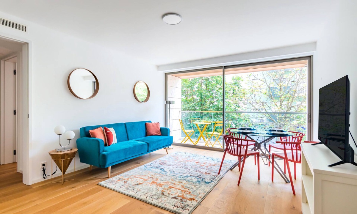 Sao Sebastiao da Pedreira Apartment | Lisbon 20 Modern Flat