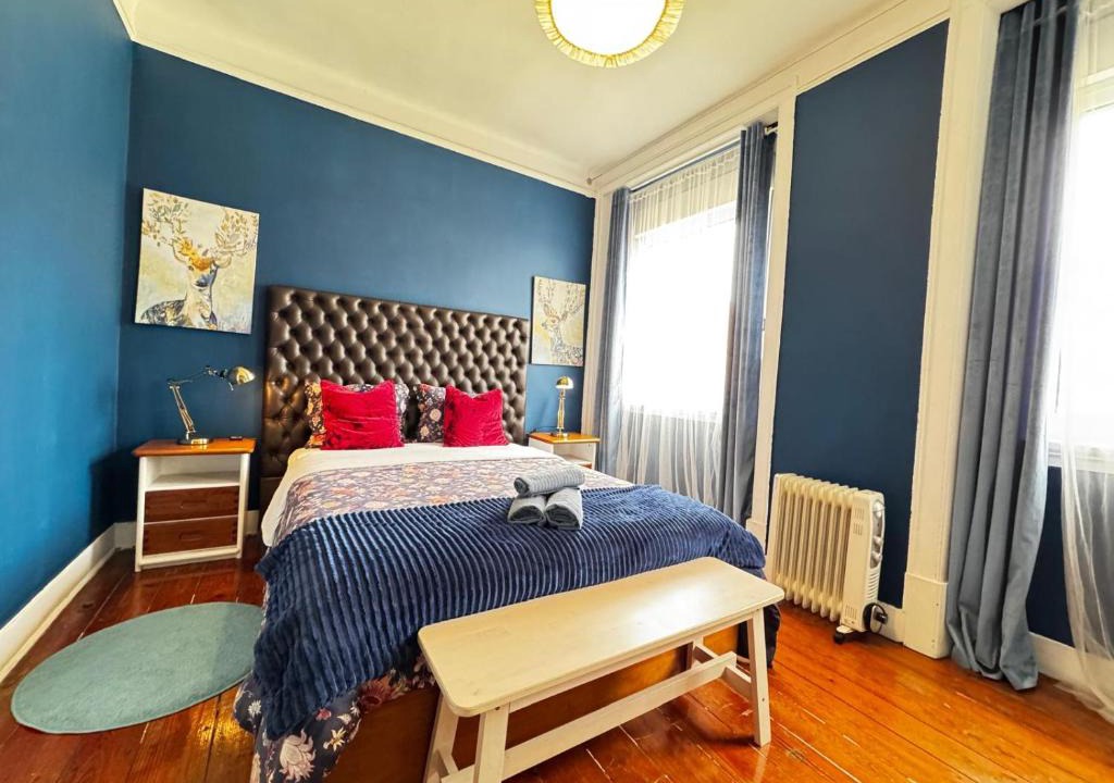 Penha de Franca House | Lisbon Blue Room