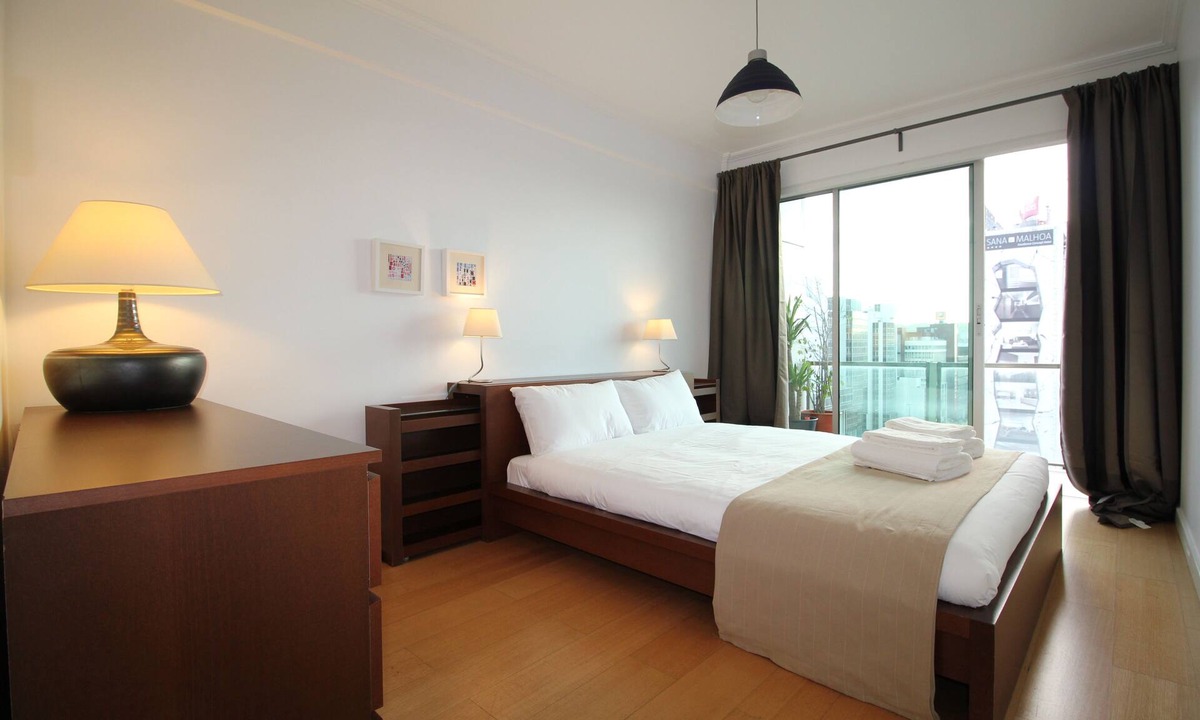 Sete Rios Apartment | Lisbon Malhoa - Terrace & Garage