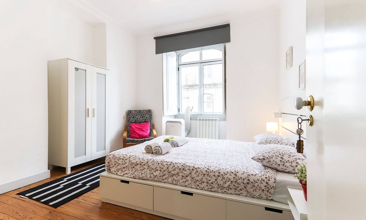 Baixa House | Lisbon Silver Flower