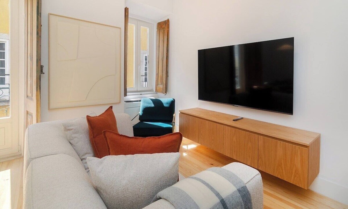 Encarnacao Apartment | Live Like a Local in Vibrant Bairro Alto