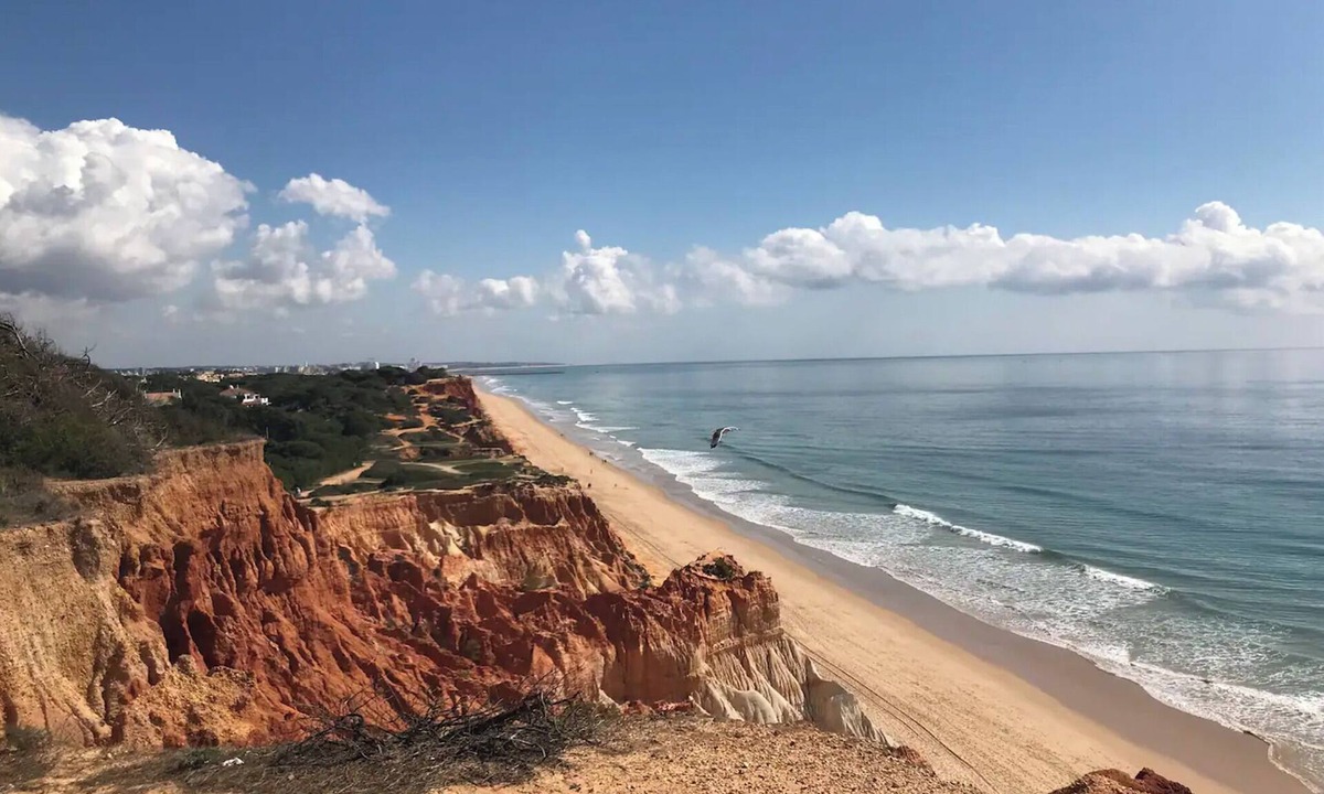 Vila Nogueira de Azeitao House | Luma Red Camper, Azeitão, Setúbal