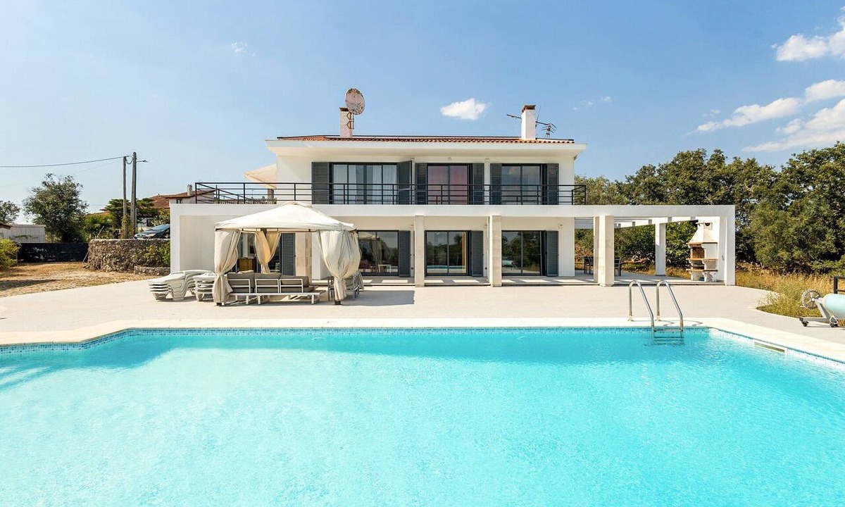 Ansiao House | Luxurious Retreat in Lousã Countryside