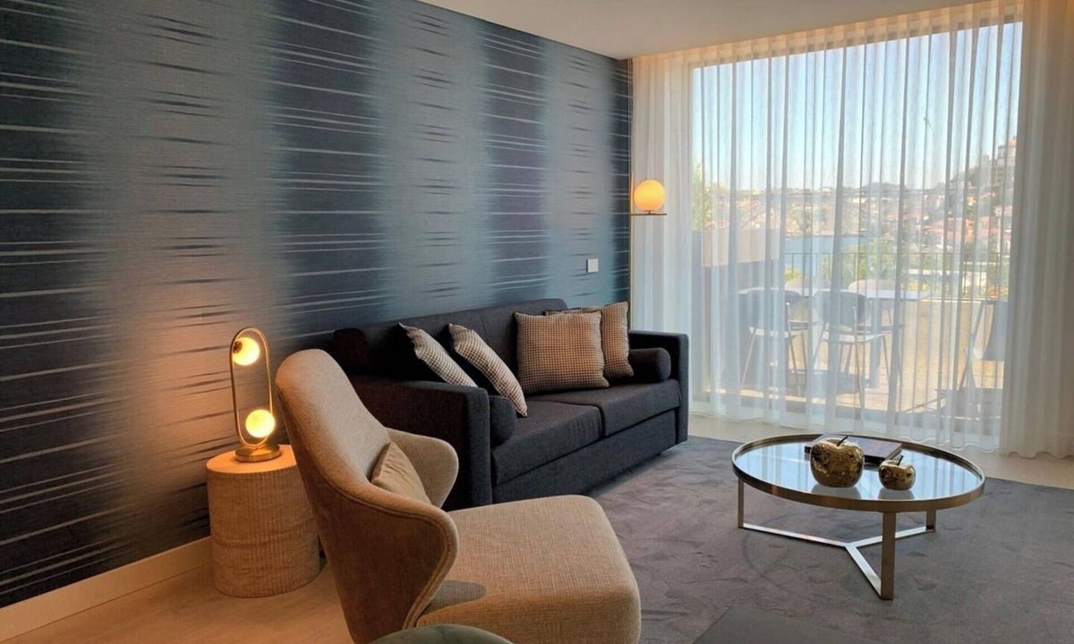 Santa Marinha Apartment | Luxury 2BR in Gaia | Iconic Views + Spa and Parking