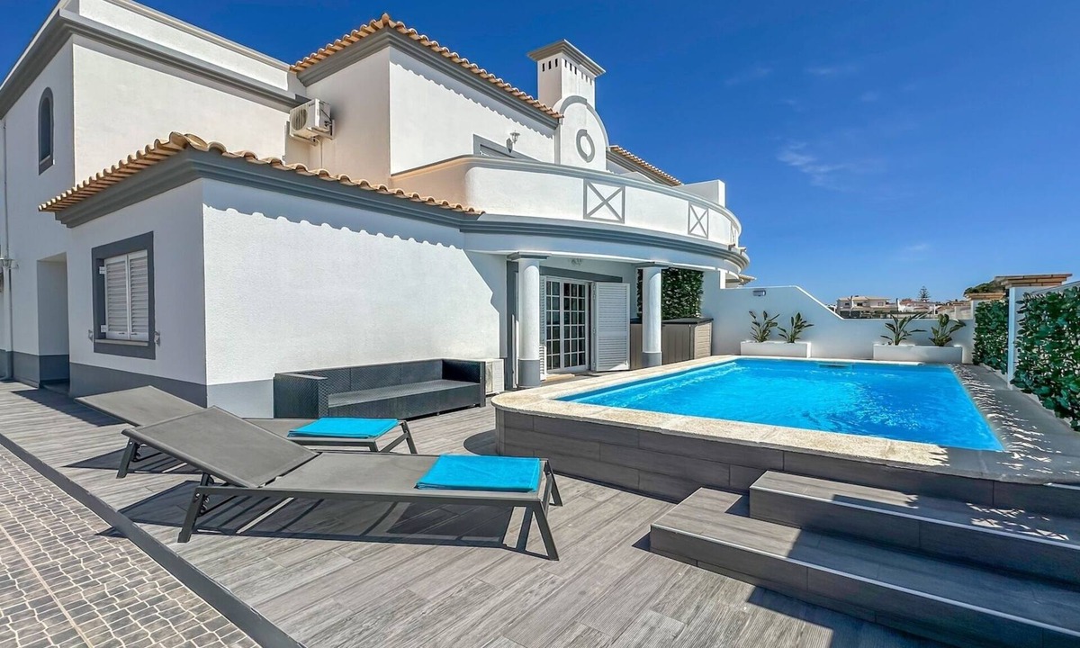 Gale Villa | ★Luxury Villa walking distance Galé Beach, Albufeira