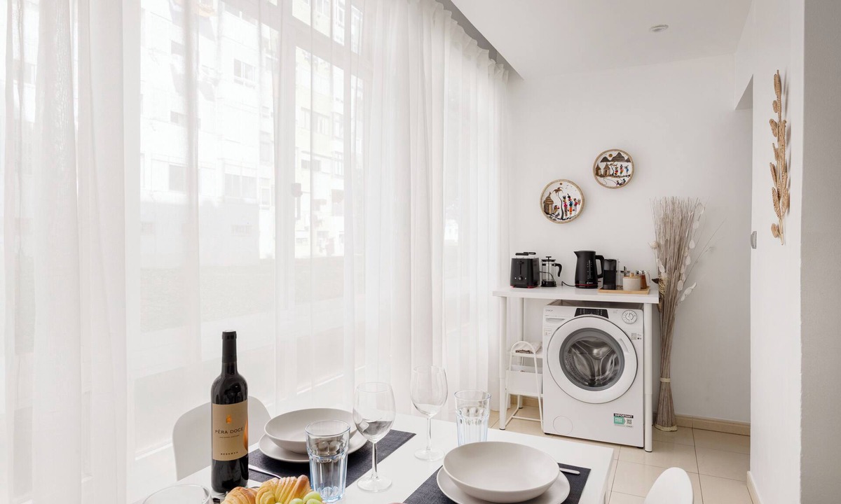 Paco De Arcos Apartment | Luz & Mar at Coastal Oeiras