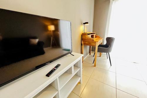 Ferrel Apartment | Marta Apartment - Balcony, Patio, Pool