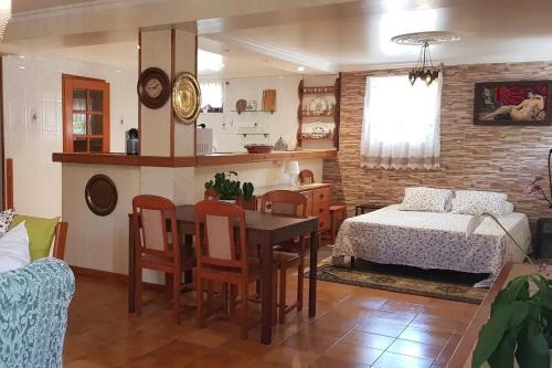 Ancora House | Martins' Guest House