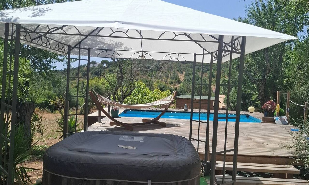 Apra Cabin | Marvelous Glamping lodge with two bedrooms in charming Loulé for your getaway