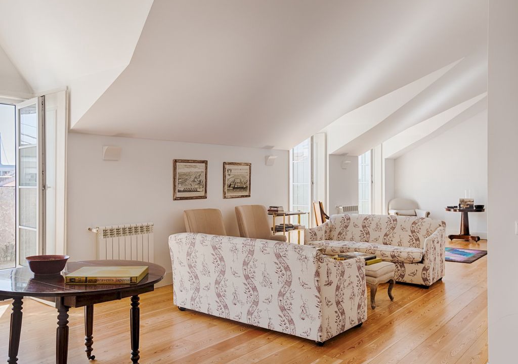 Santo Amaro Apartment | Master Architectural Gem in Alcântara