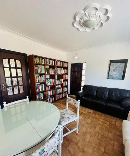 Portimao Hostel | Meeting point hostel portimao, Algarve