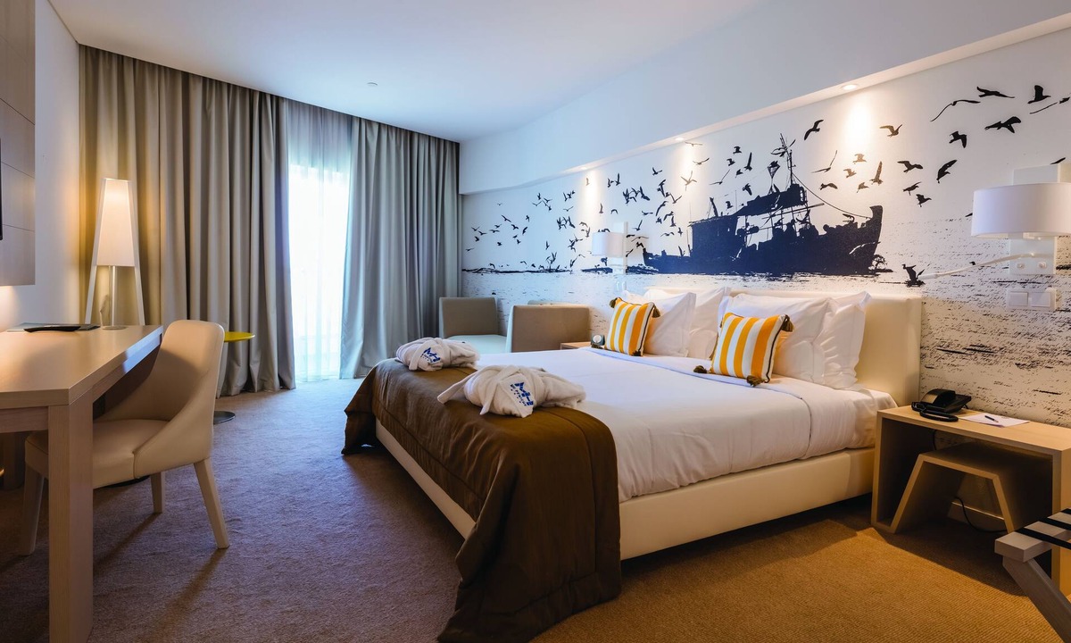 Ajuda Hotel | MH Peniche