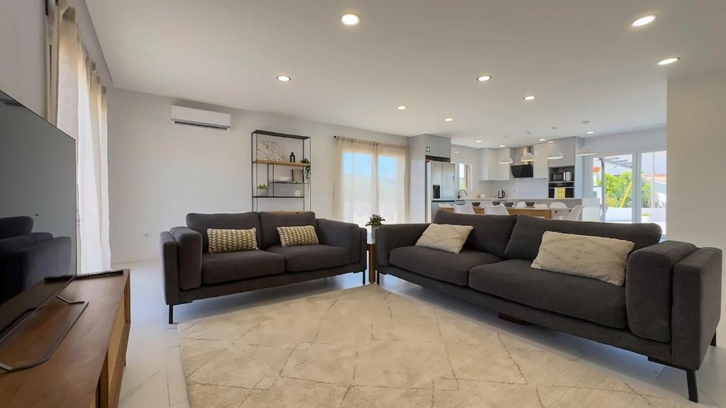 Penela House | Modern Bungalow near Penela
