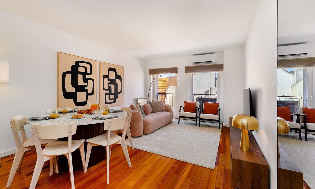 Encarnacao Apartment | Modern Flat in Central Lisbon