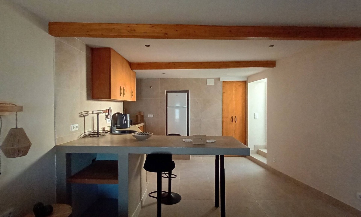 Trafaria Apartment | Modern Studio Almada | Near Lisbon & Sea