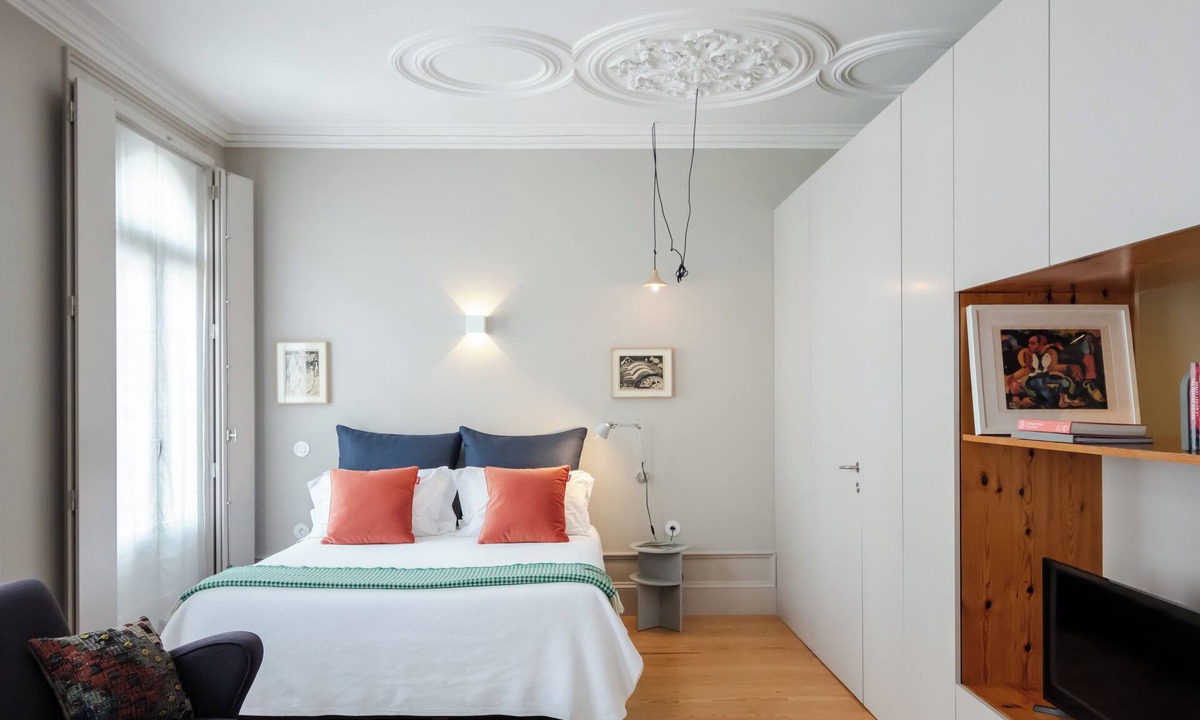 Boavista Apartment | Modern Studio with Large Balcony | Baumhaus Serviced Apartments | Central Porto