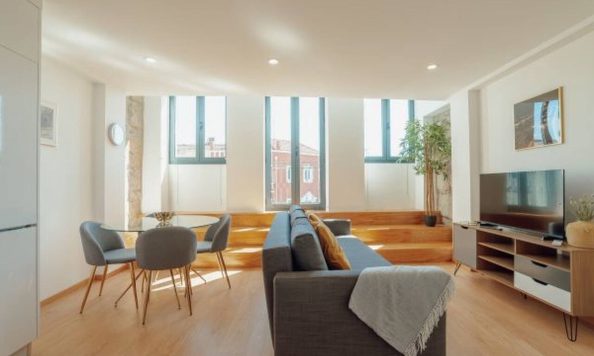 Campanha Apartment | MODERN & STYLISH APARTMENT II by VACATIONY by Interhome