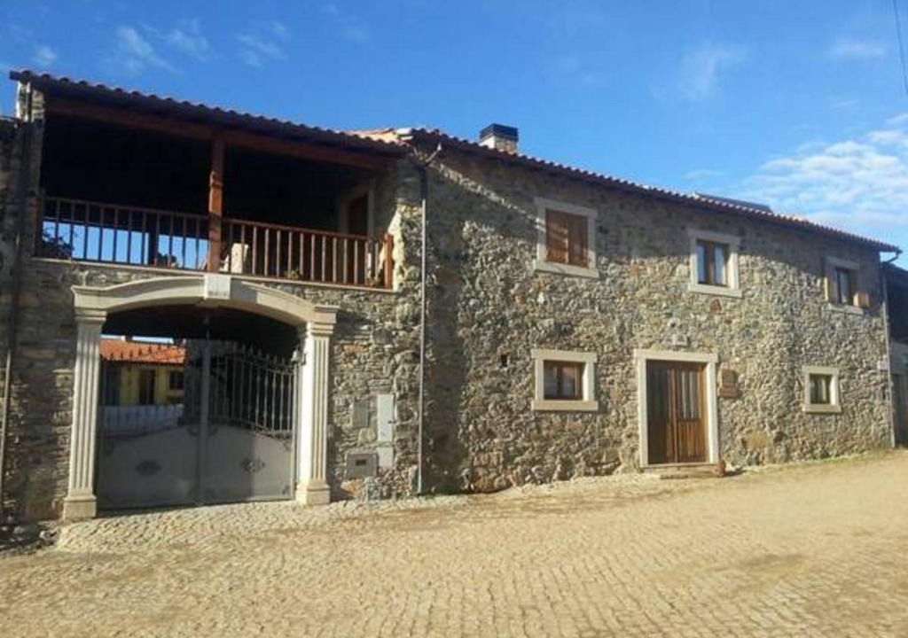 Braganca House | Moleiro de Bacal