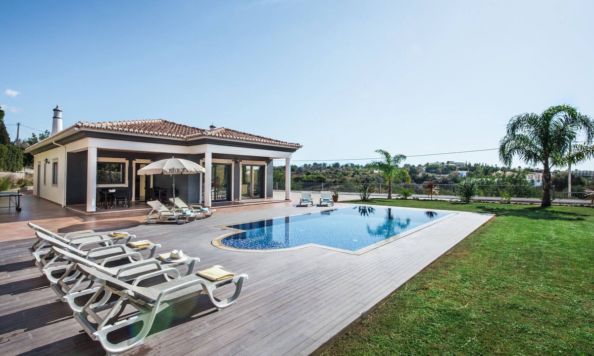 Albufeira Villa | Monte dos Avós - Spacious villa located in a quiet place with private pool