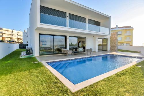 Nazare Villa | Moradia Sussurros do Mar