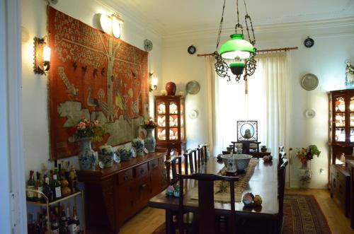 Sintra House | Morbey's Chalet
