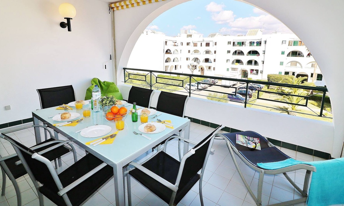 Vale de Parra Apartment | New Apt, Spacious, Peaceful, Clean, Beach & Golf at Doorstep