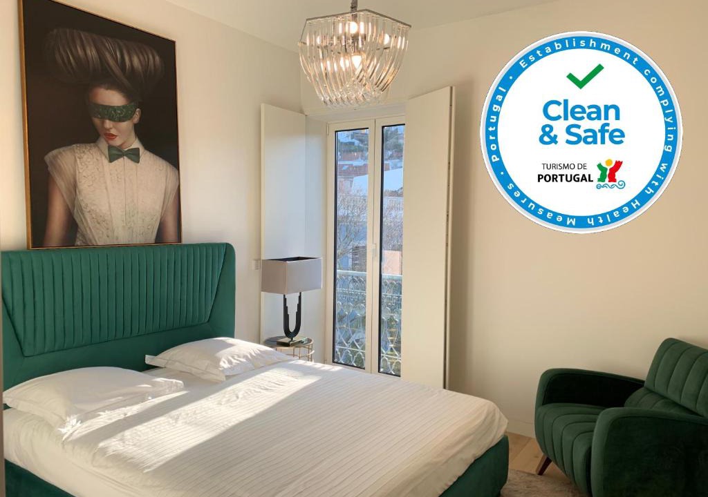 Sao Jose Apartment | New!! Luxury Avenida Da Liberdade Flat- with Rooftop and Pool