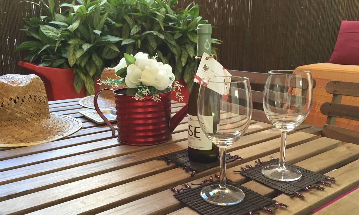 Avenida de Roma Apartment | NEW | The Patio House | private terrace | T1 | Metro by the front door | Central