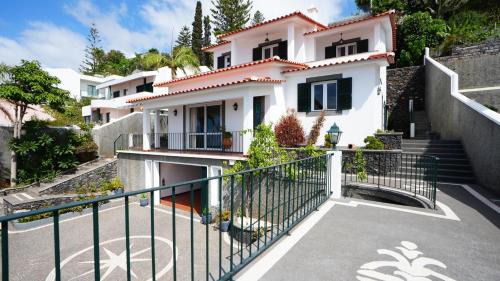 Garajau House | NostraCasa by LovelyStay