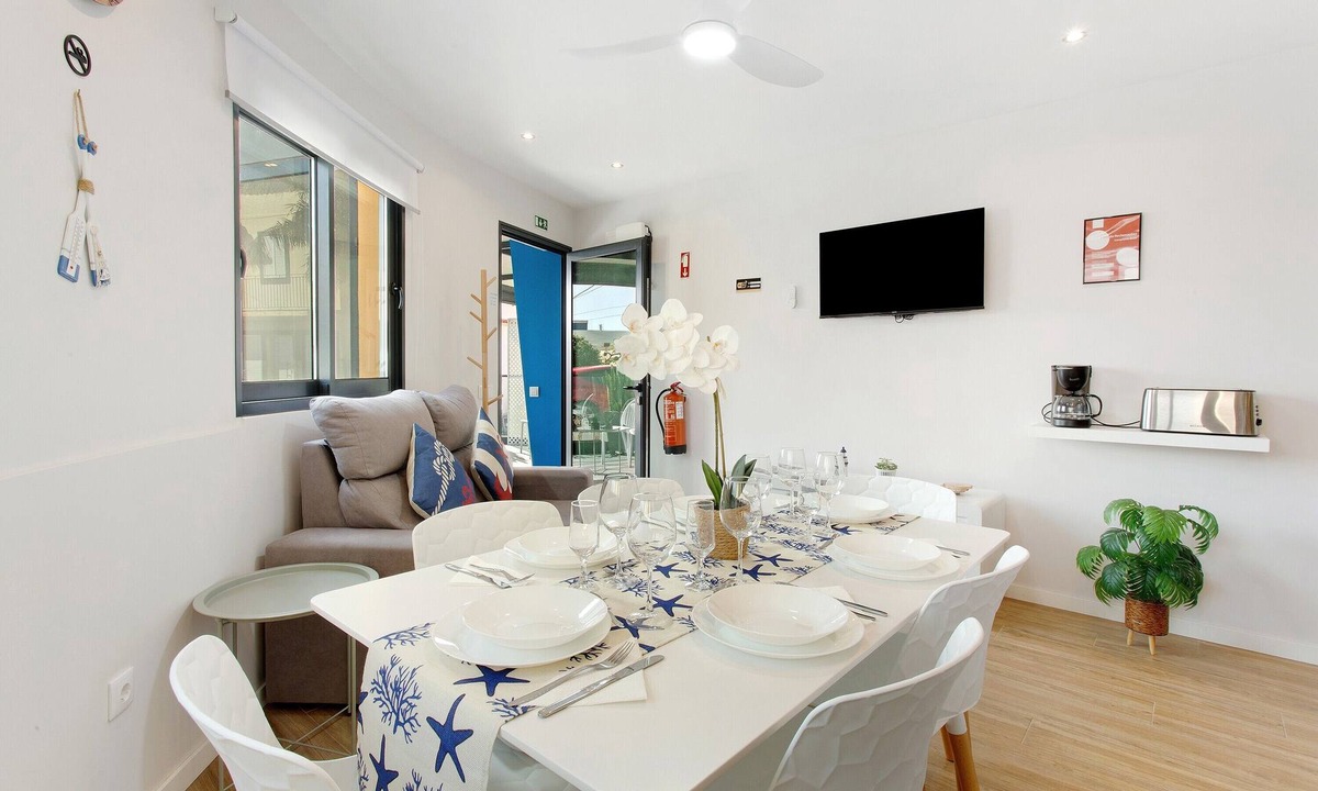 Canical Apartment | O Marinheiro 15B - Apartment Near the Beach