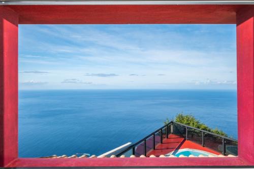 Faja da Ovelha House | Ocean Panorama House by Homie