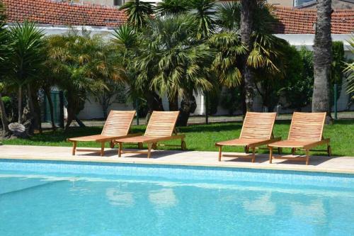 Porto House | Oporto Green & Blue Oasis