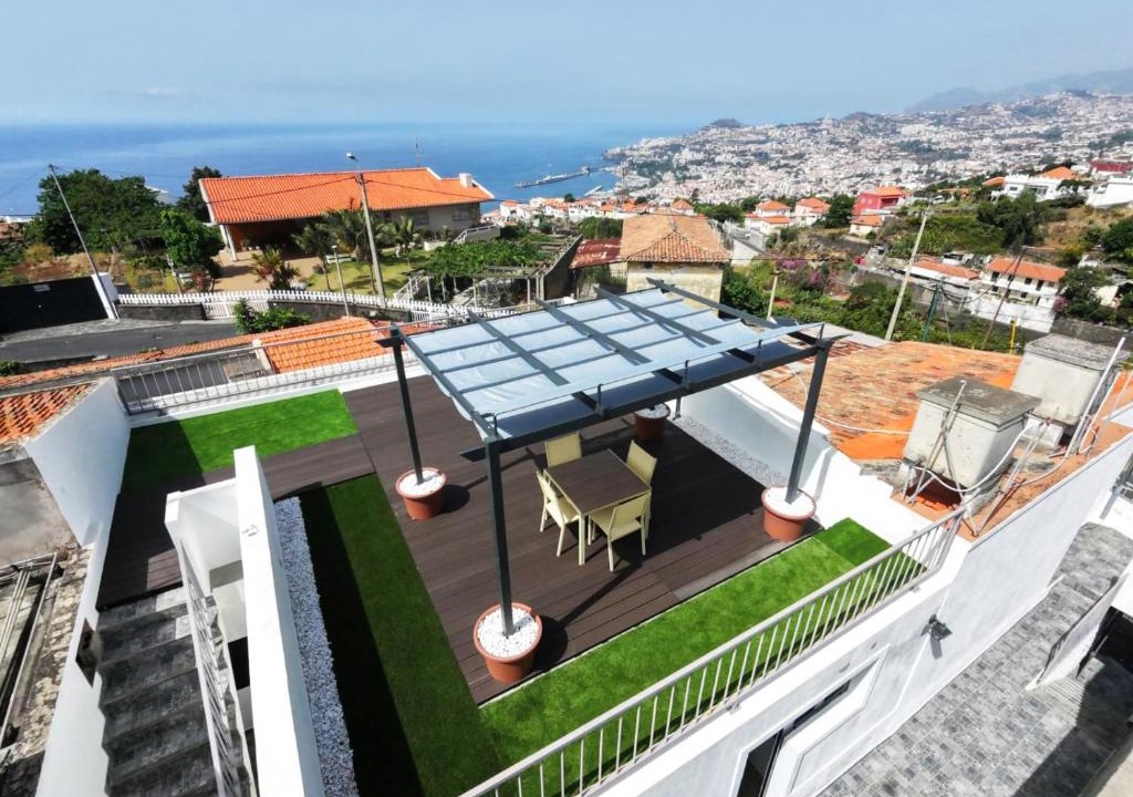 Sao Goncalo House | Palheiro's Dreaming View House by Mth