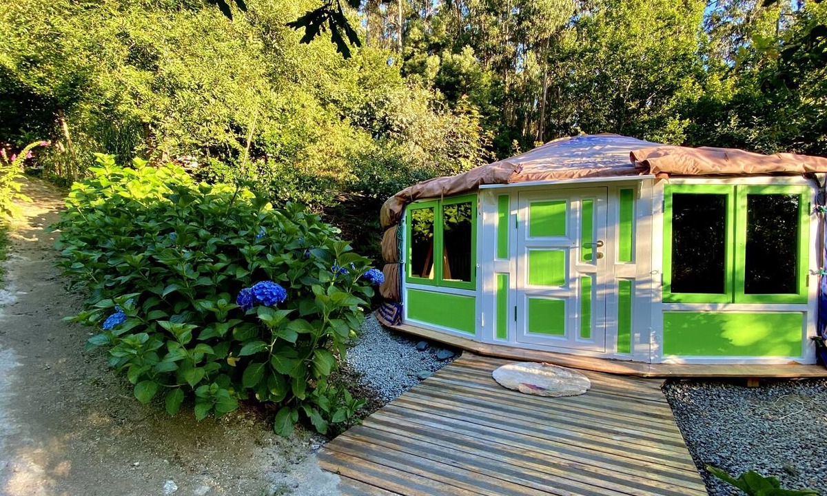 Portela Susa Cabin | Panoramic Yurt - NaturViana