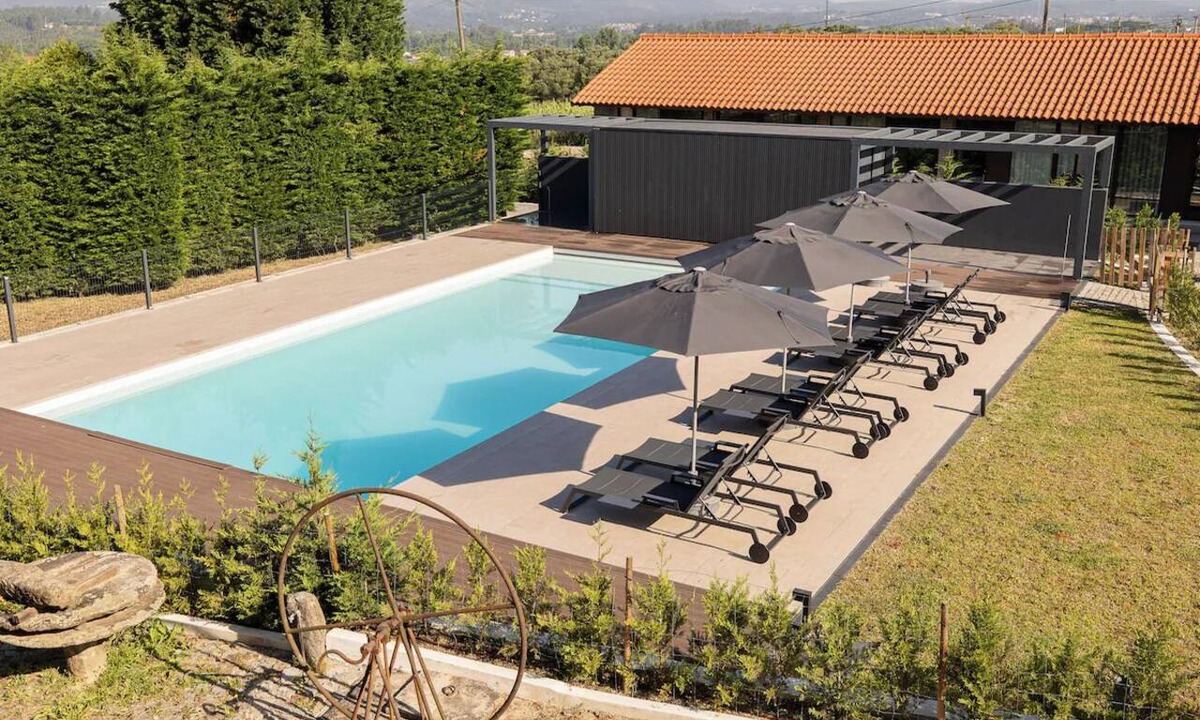 Braga Apartment | Peaceful Countryside Escape with Pool and Relaxing Atmosphere Near Minho