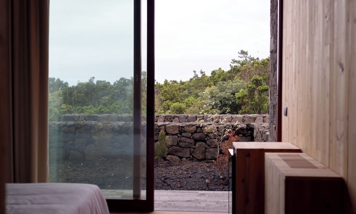 Madalena Hotel | Pico Vineyards