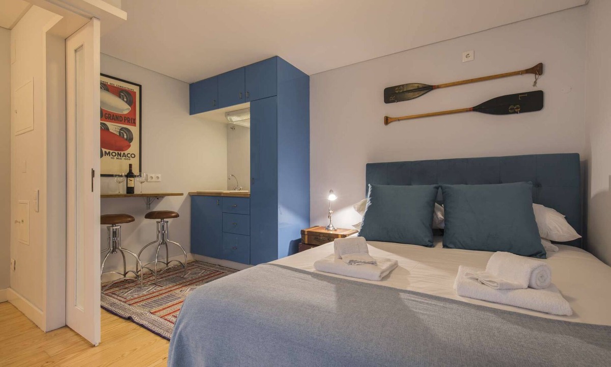 Lisbon Old Town Apartment | Polo Room - Clean & Safe