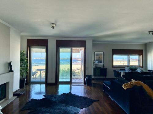 Leixões Apartment | Porto LUXURY ATLANTIC OCEAN BEACH APARTMENT