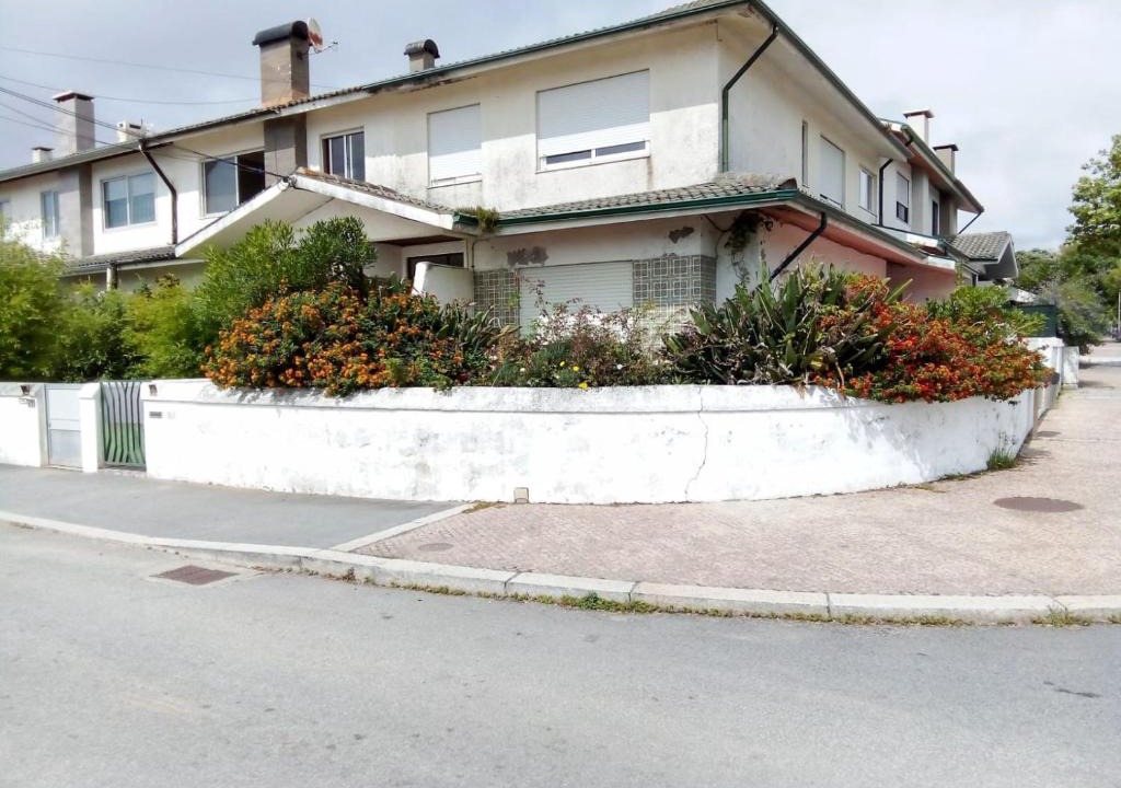 Gulpilhares Villa | Porto Miramar First Line Beach View Villa