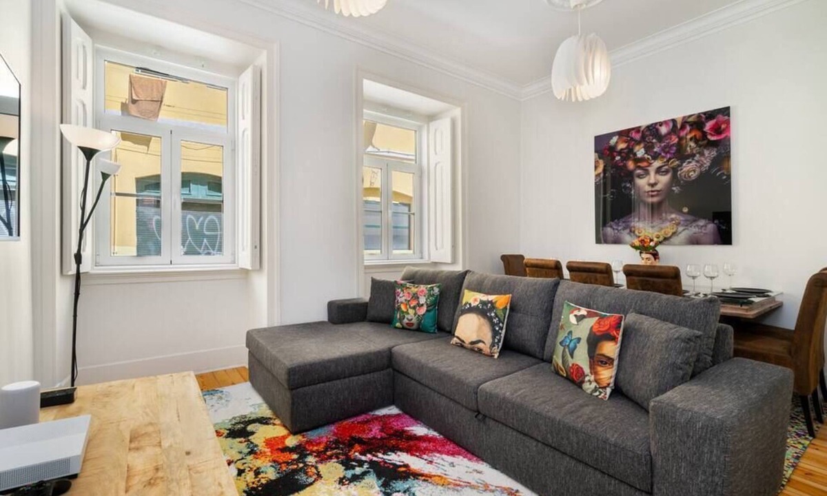 Lisbon Old Town Apartment | Prime Location Design Family Apartment | Wi-Fi