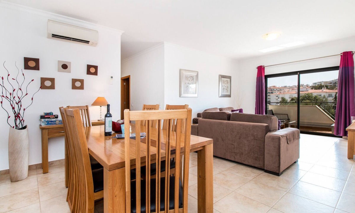 Lagos Apartment | Prime Location | Fully A/C | Town Centre | Pool | Garage