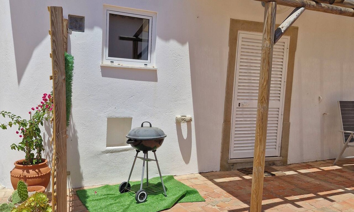 Santa Catarina da Fonte do Bispo House | TRICOT STUDIO
