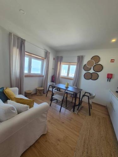 Pedrogao Apartment | Refúgio à Beira Mar