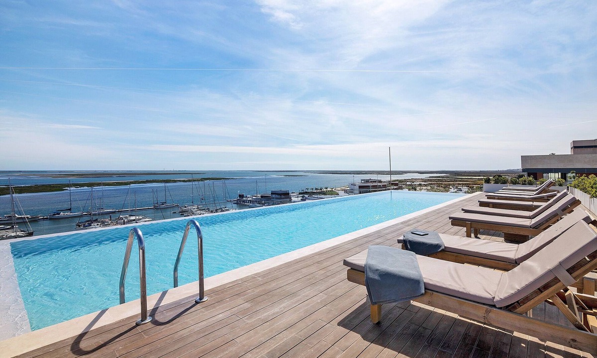 Olhao Apartment | Ria Front Paradise – A Gem Facing the Ria