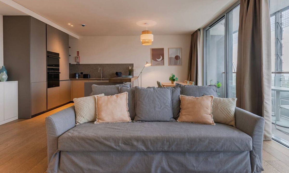 Marvila Apartment | River View 1BDR Apartment by LovelyStay