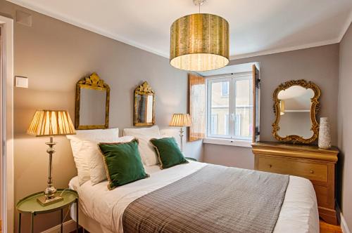 Alfama Apartment | River View Alfama Historic Lisbon