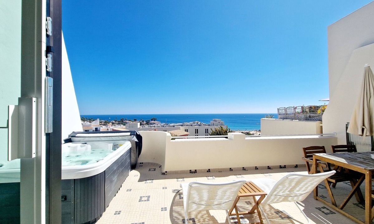 Porto de Mos Apartment | Romantic Escape - Private Jacuzzi and WOW Seaview