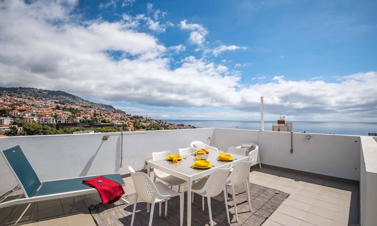 Santa Luzia Apartment | Rooftop Funchal - By Wehost