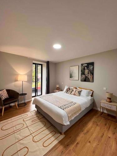 Sao Vicente Apartment | Roots Guesthouse- B